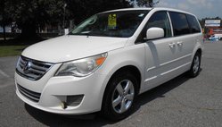 2010 Volkswagen Routan SE