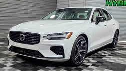 2022 Volvo S60 Recharge T8 R-Design Expression