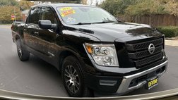 2022 Nissan Titan SV