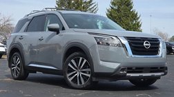 2025 Nissan Pathfinder Platinum