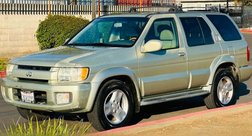 2001 Infiniti QX4 Base
