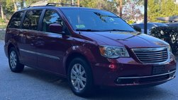 2016 Chrysler Town and Country Touring