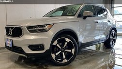 2021 Volvo XC40 T5 Momentum
