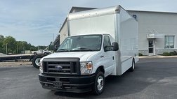 2025 Ford E-Series E-450 SD