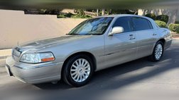 2004 Lincoln Town Car Signature