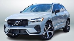 2024 Volvo XC60 Recharge T8 Ultimate Dark Theme