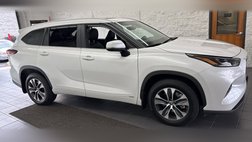 2025 Toyota Highlander Hybrid XLE