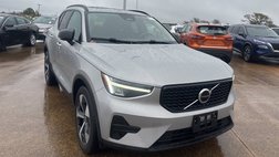 2024 Volvo XC40 B5 Core
