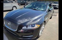 2013 Jaguar XJ Base