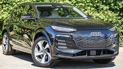 2025 Audi Q6 e-tron quattro Premium Plus
