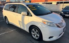 2015 Toyota Sienna LE 8-Passenger