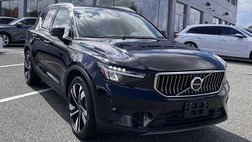2025 Volvo XC40 B5 Plus Bright Theme