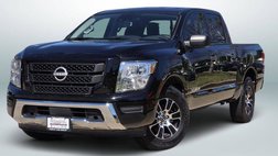 2023 Nissan Titan SV