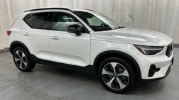 2024 Volvo XC40 B5 Plus Dark Theme