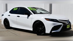 2022 Toyota Camry Hybrid SE Nightshade