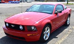 2006 Ford Mustang GT Deluxe