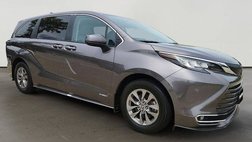 2021 Toyota Sienna XLE