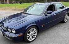 2004 Jaguar XJR Base