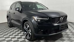 2025 Volvo XC40 B5 Plus Dark Theme