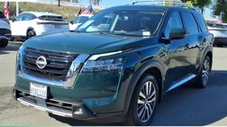 2022 Nissan Pathfinder Platinum