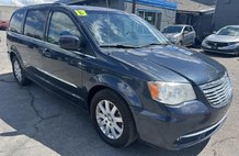 2013 Chrysler Town and Country Touring