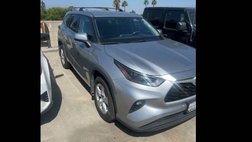 2022 Toyota Highlander LE