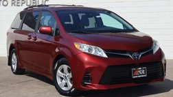 2018 Toyota Sienna LE