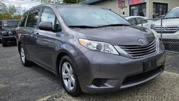 2016 Toyota Sienna LE