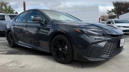 2025 Toyota Camry Hybrid SE