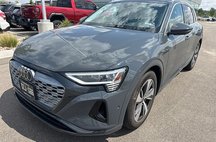 2024 Audi Q8 e-tron quattro Premium Plus