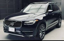 2017 Volvo XC90 T6 Momentum