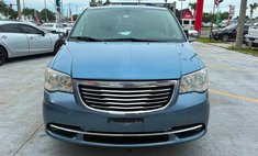 2012 Chrysler Town and Country Touring-L