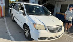 2014 Chrysler Town and Country Touring