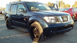 2006 Nissan Pathfinder LE
