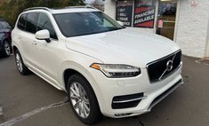 2016 Volvo XC90 T6 Momentum