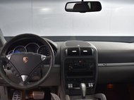 2004 Porsche Cayenne S