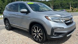 2020 Honda Pilot Touring w/Rear Captain's Chairs