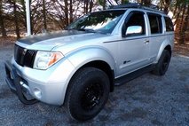 2005 Nissan Pathfinder SE Off Road
