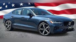 2024 Volvo S60 B5 Plus Dark Theme