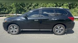 2017 Nissan Pathfinder SL