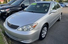 2004 Toyota Camry LE