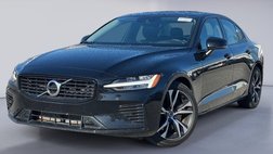 2022 Volvo S60 Recharge T8 R-Design Expression