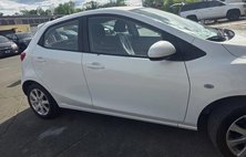 2011 Mazda MAZDA2 Touring