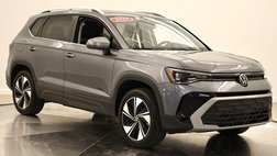 2025 Volkswagen Taos SE 4Motion