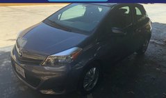 2012 Toyota Yaris LE