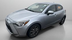 2020 Toyota Yaris Hatchback LE