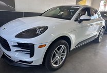2020 Porsche Macan Base