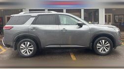 2022 Nissan Pathfinder SL