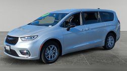 2024 Chrysler Pacifica Touring