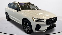2025 Volvo XC60 B5 Plus Dark Theme
